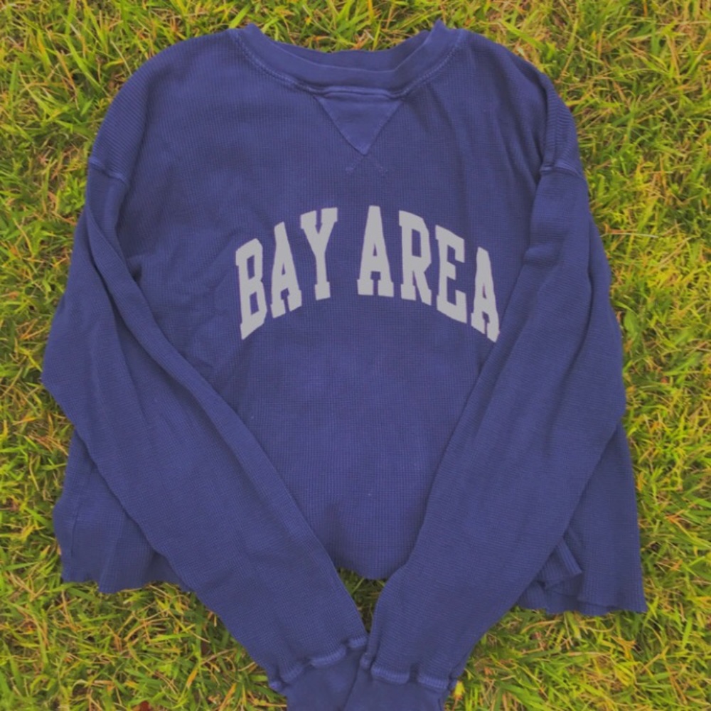 BRANDY MELVILLE BAY AREA LONGSLEEVE!